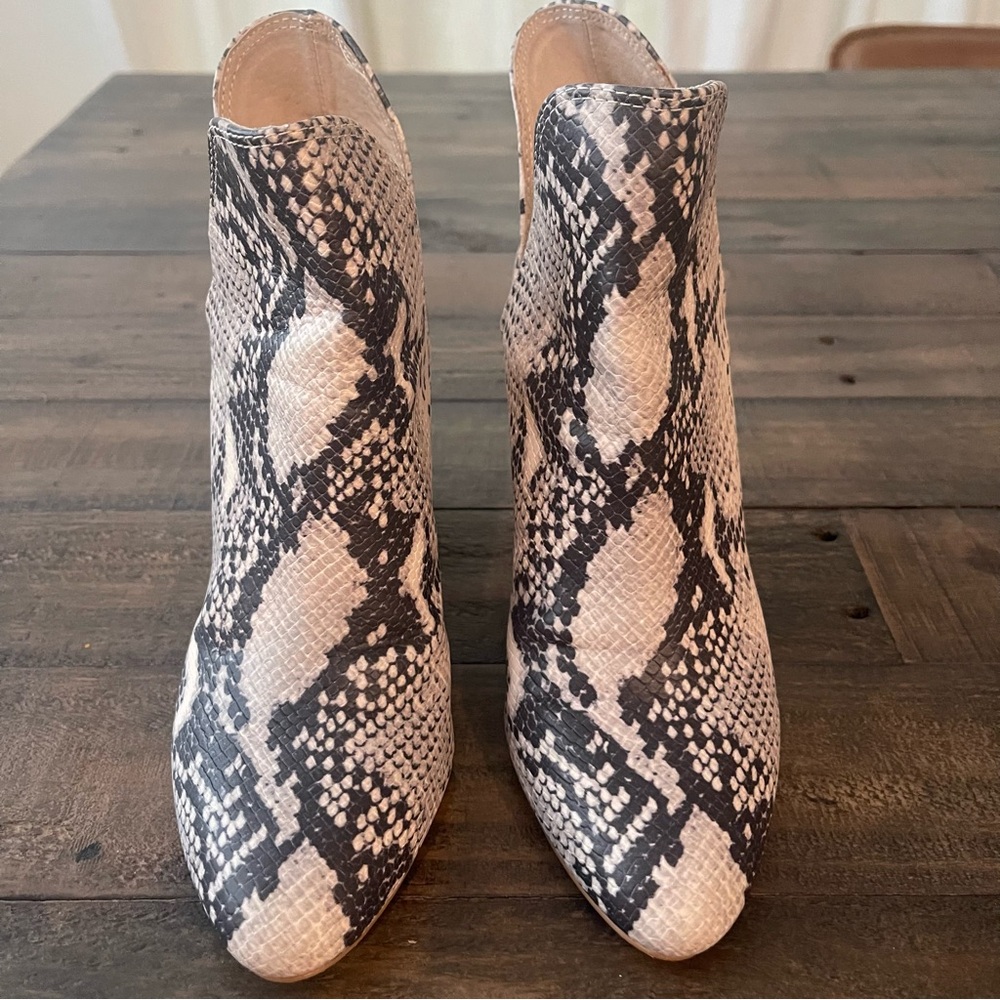 Steve Madden Black and White Snakeskin Heeled Boots